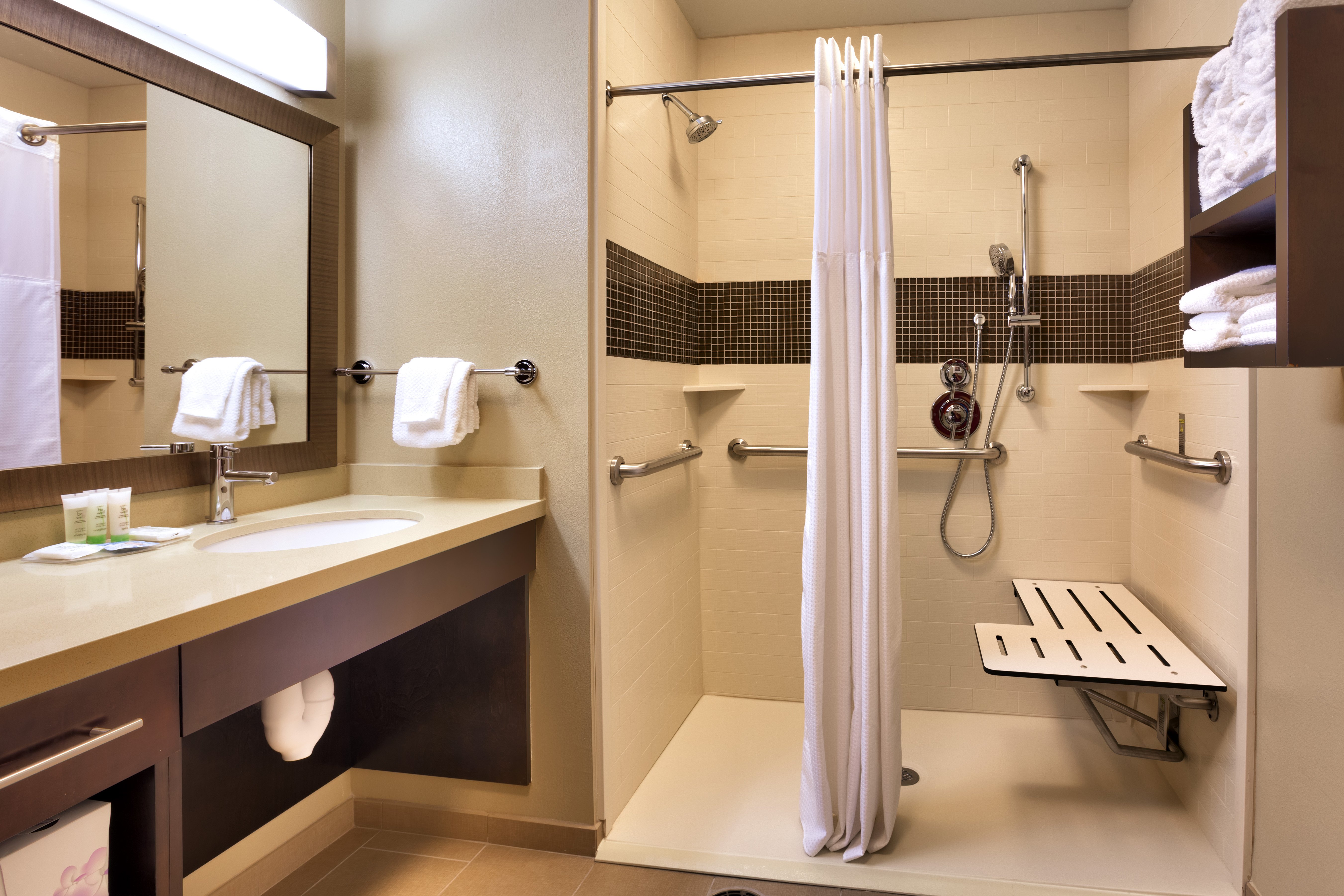STAYBRIDGE SUITES CHEYENNE 26/26