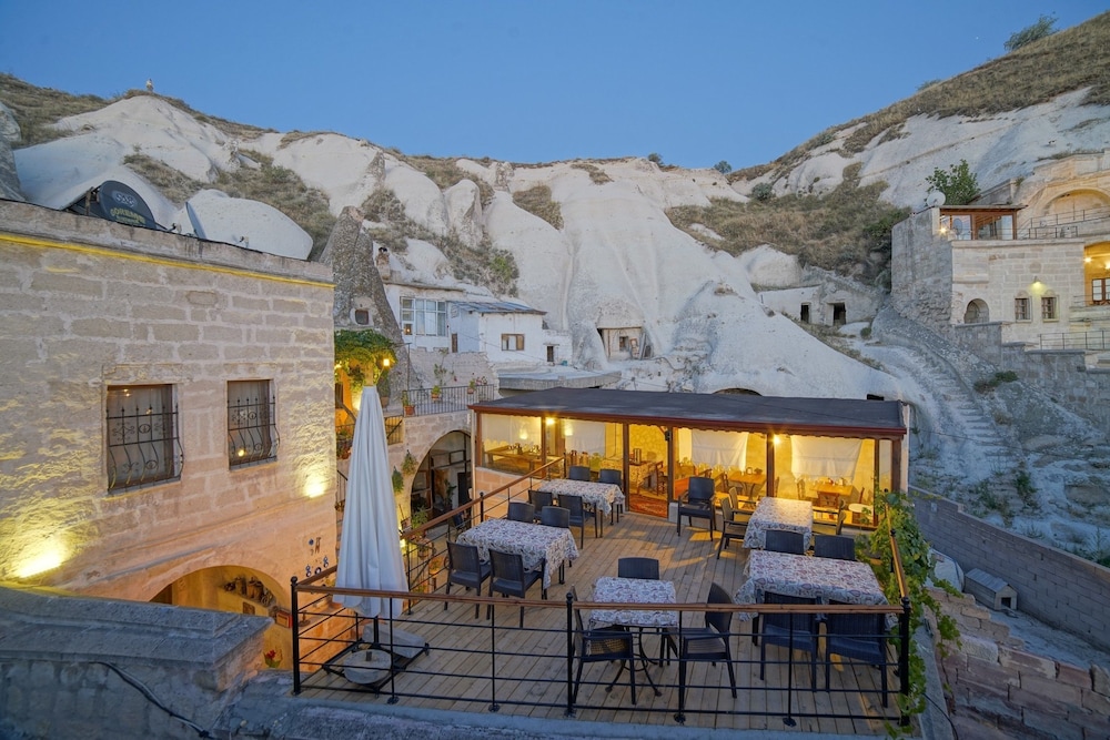 Melek Cave Hotel 1/50