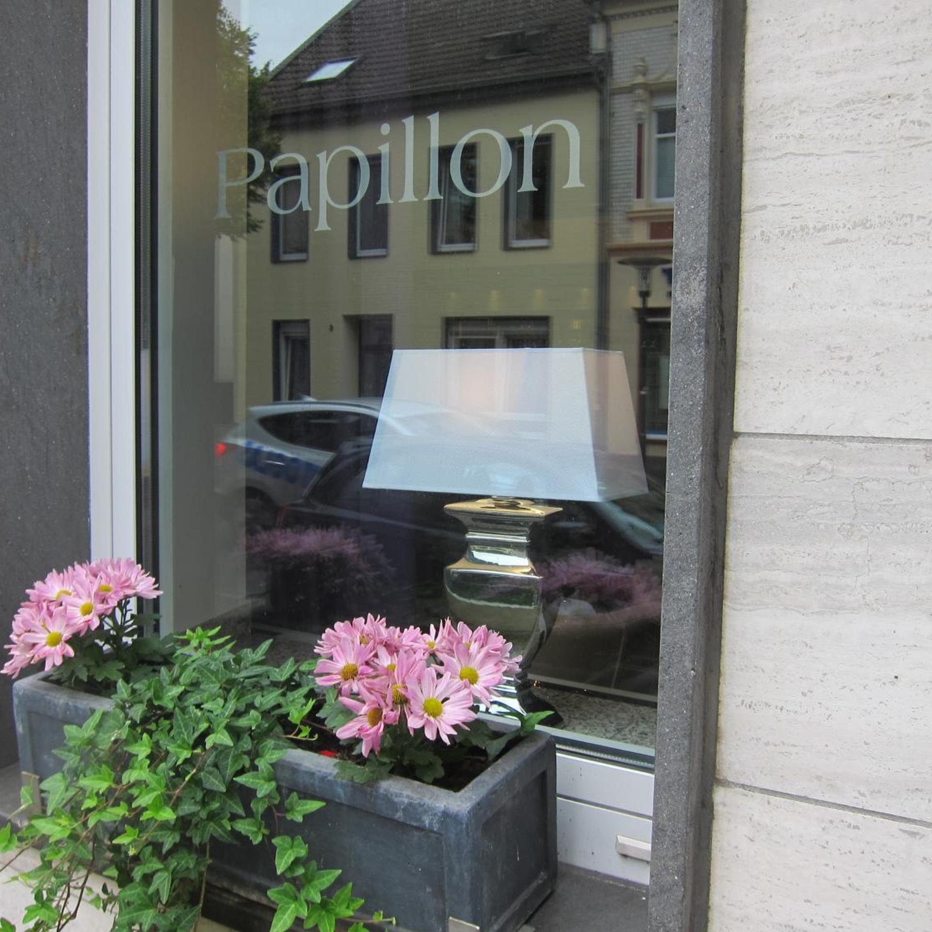 Hotel Papillon 6/50