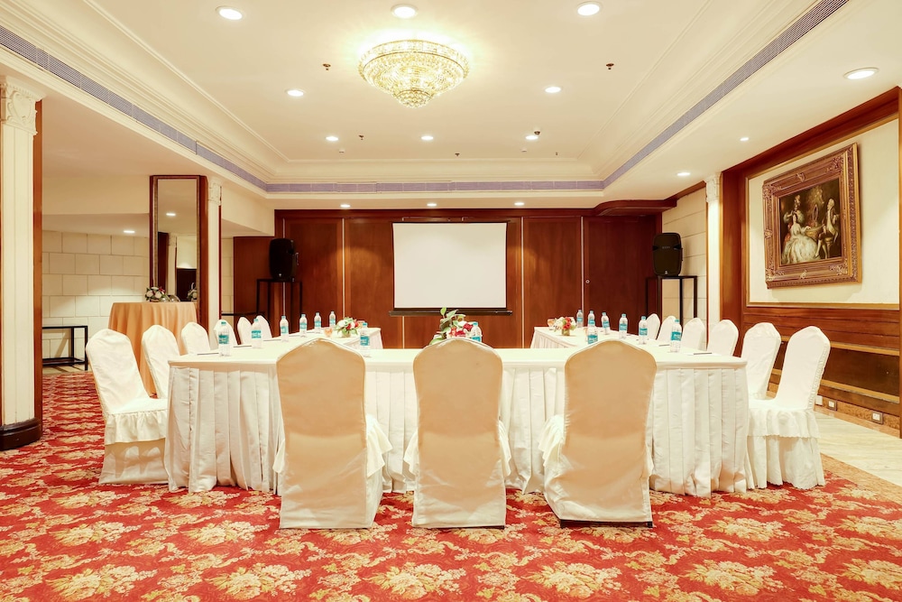 The Royal Plaza New Delhi 36/50