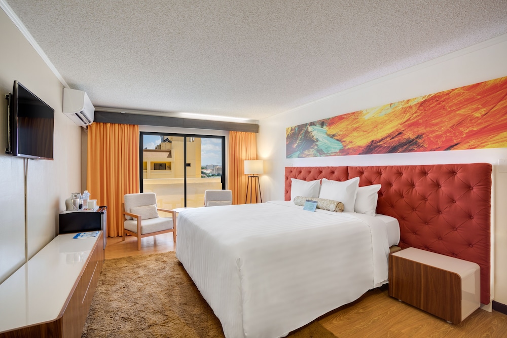 Guam Plaza Resort & Spa 23/69