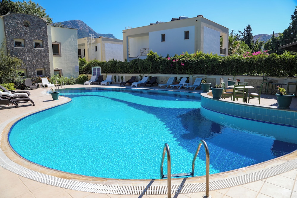 Bella Garden Boutique Hotel 50/83