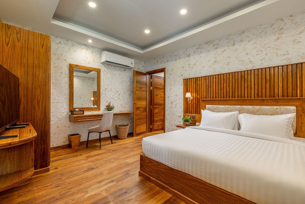 2 BEDROOMS, VILLA