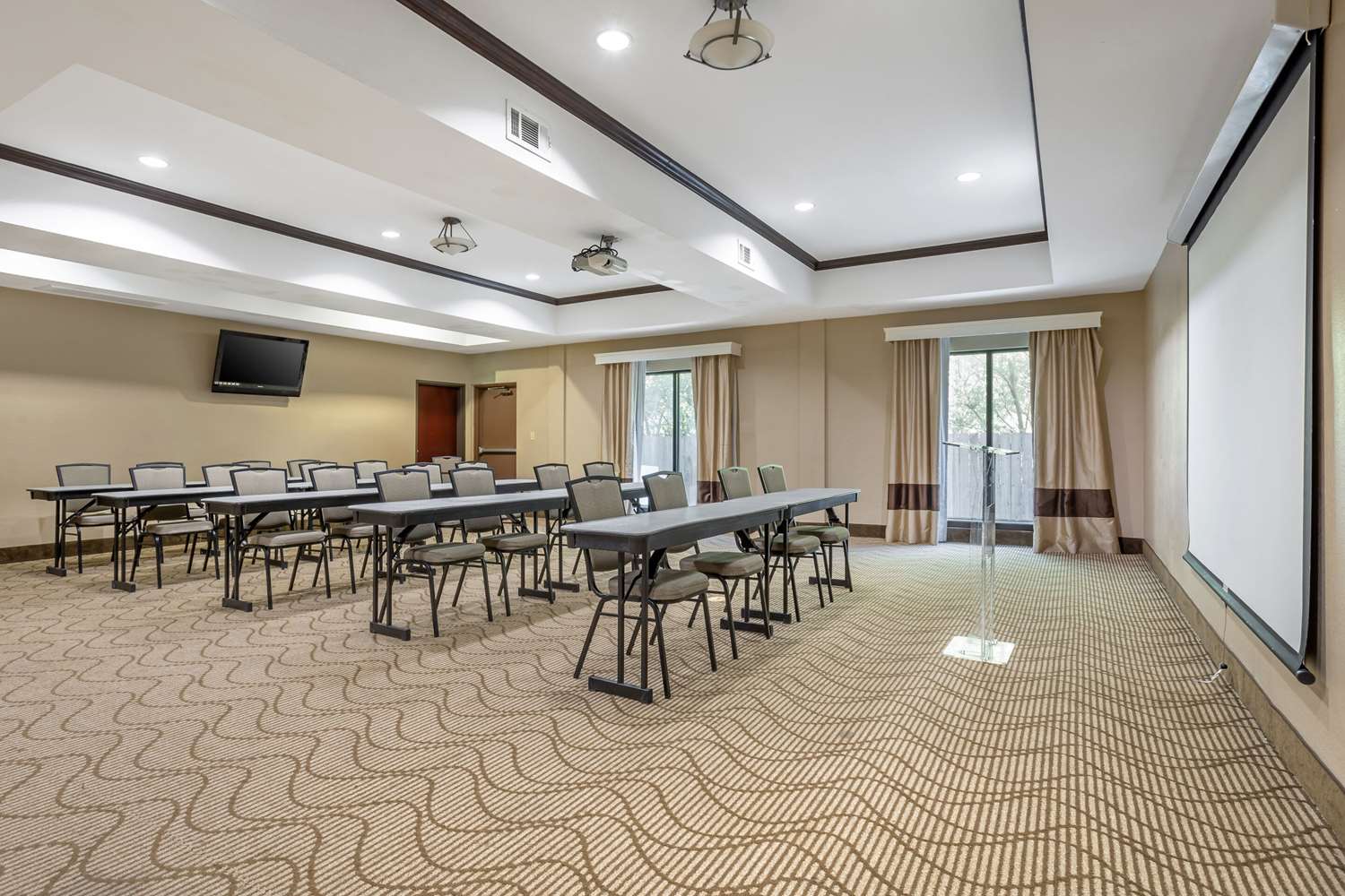 Comfort Suites Old Town Spring, TX 43/44