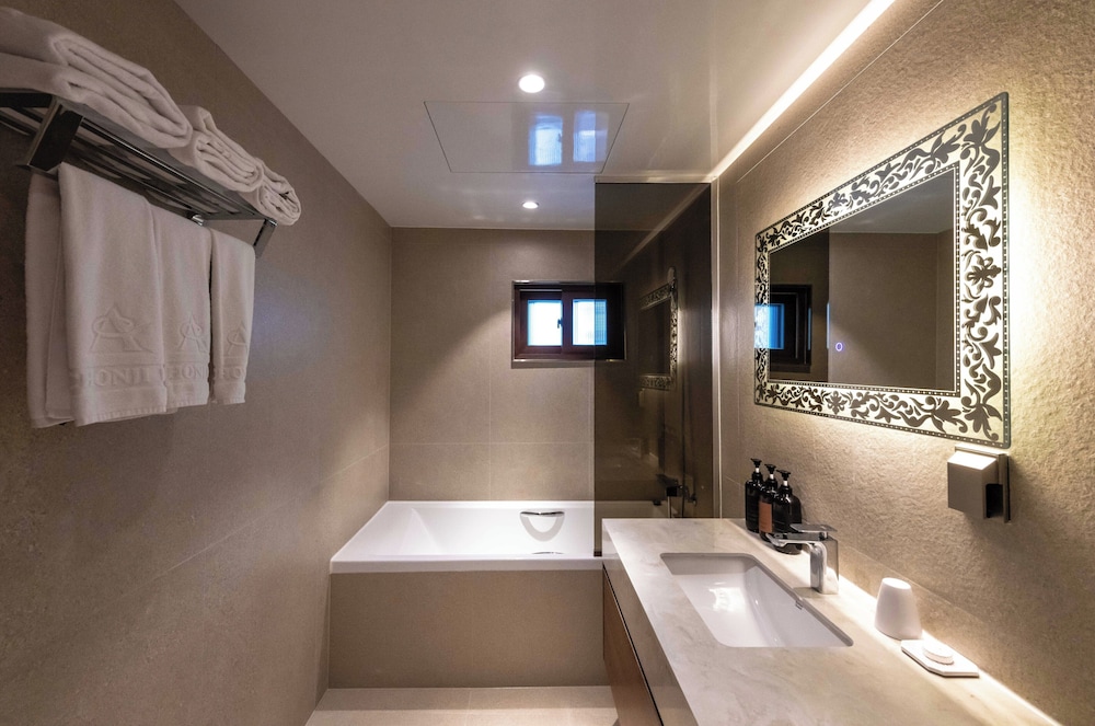 New Chonji Hotel 35/66