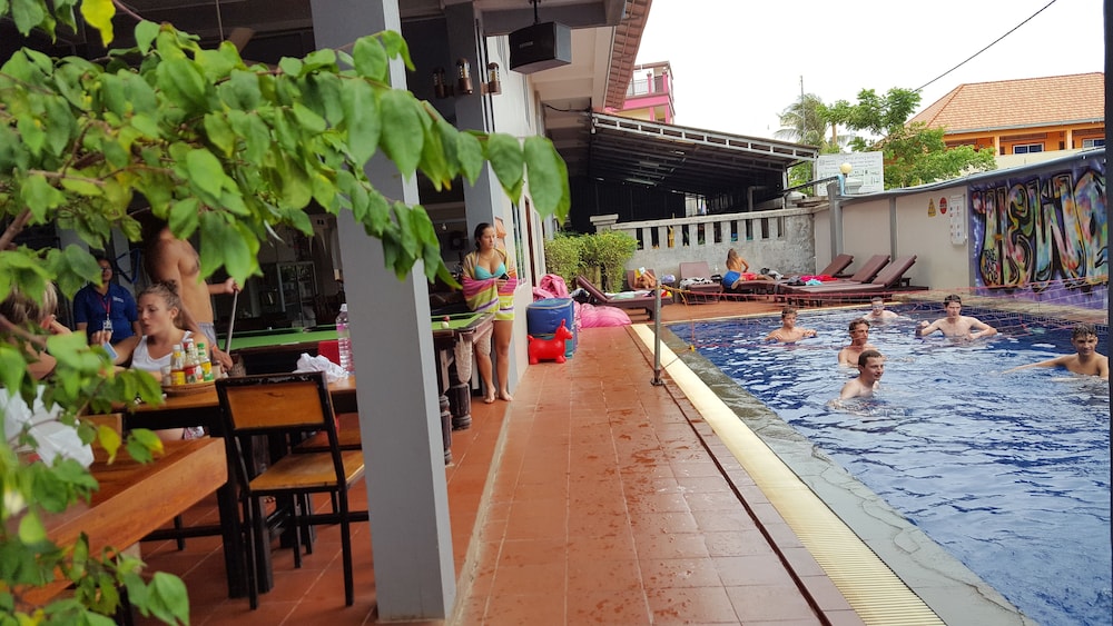 Siem Reap Pub Hostel 73/76