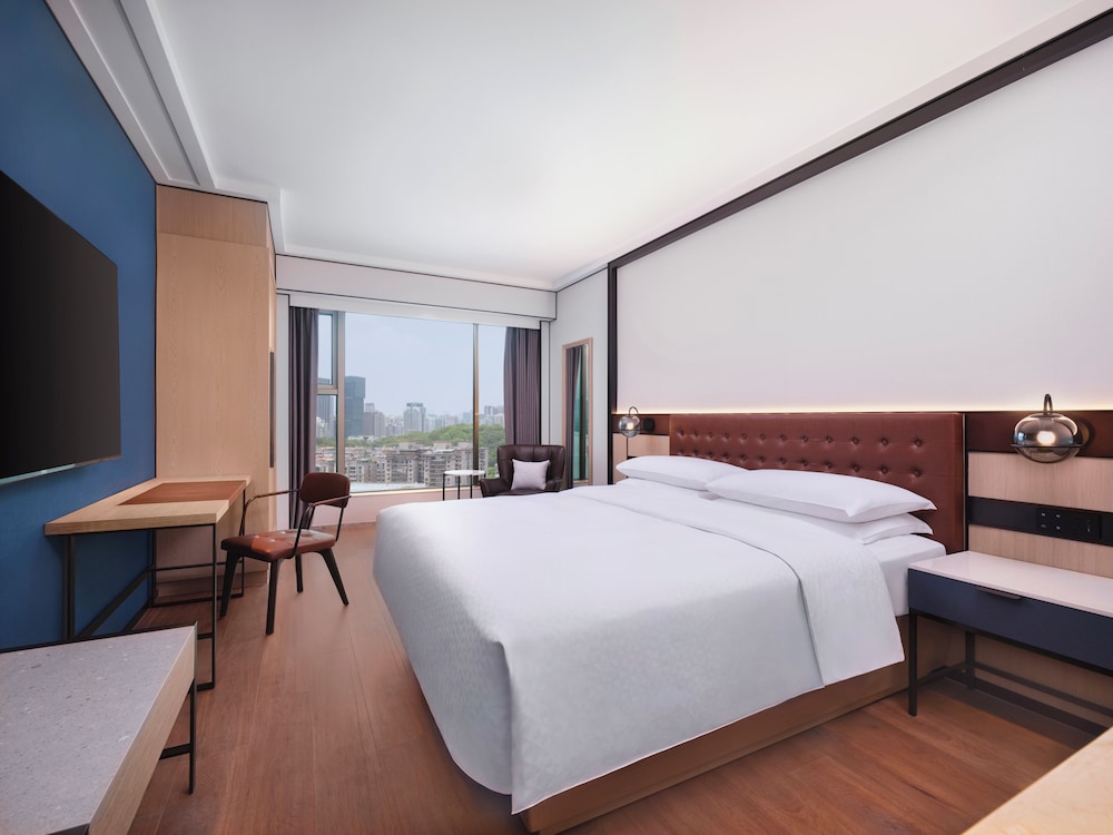غرفة بريميوم بسرير كوين، Four Points By Sheraton 4/10