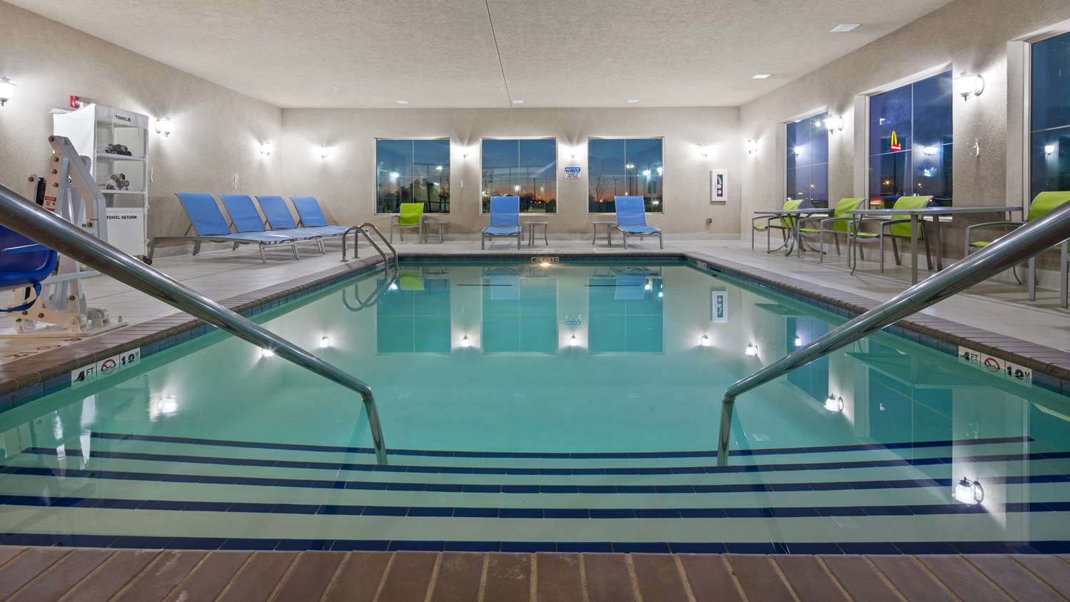 Best Western Lindsay Inn Suites 12/24