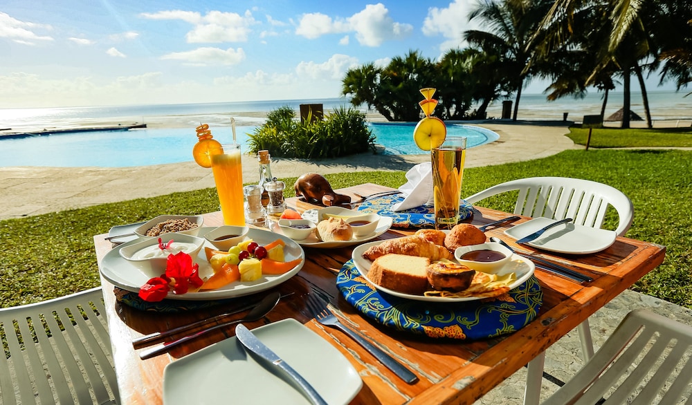 Vilanculos Beach Lodge T 32/50