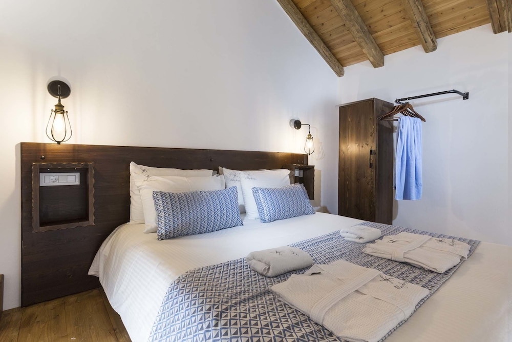 Blue Jasmine Suites 19/50