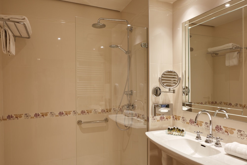 Hotel Mayfair Paris 33/57