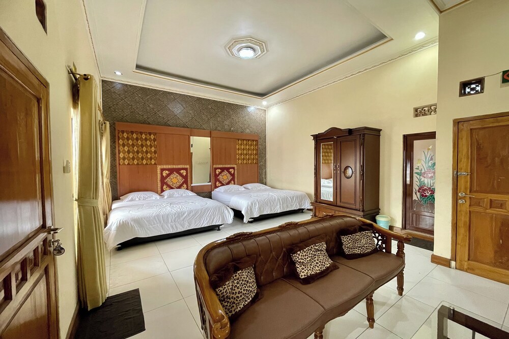Hotel Ramayana Garut 32/50