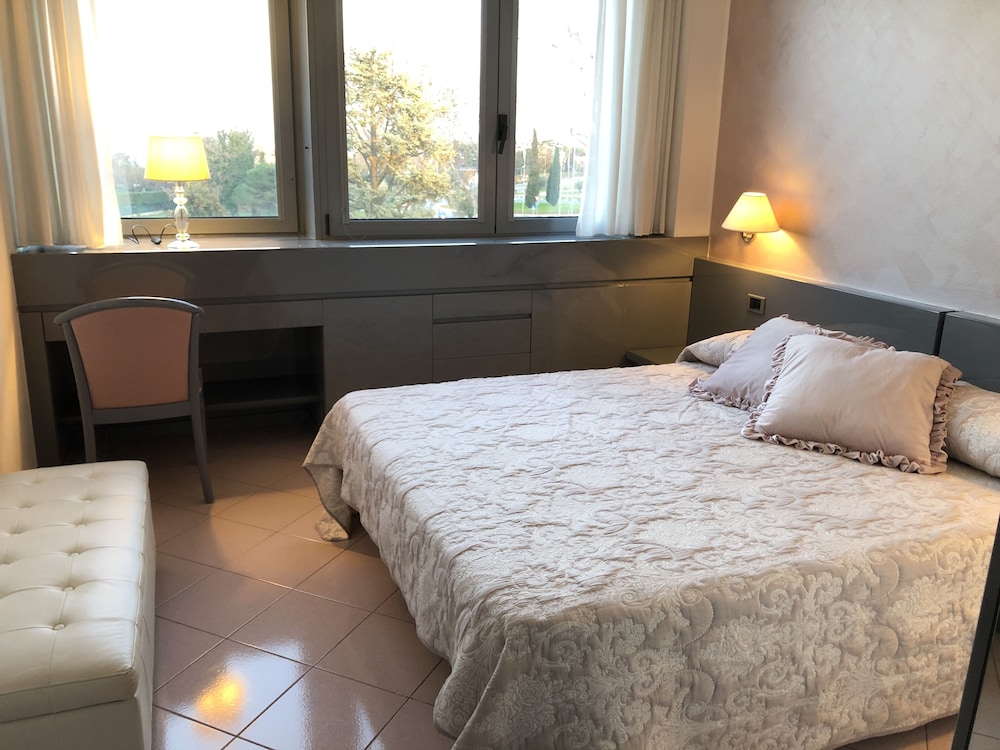 Hotel Alfieri 12/76