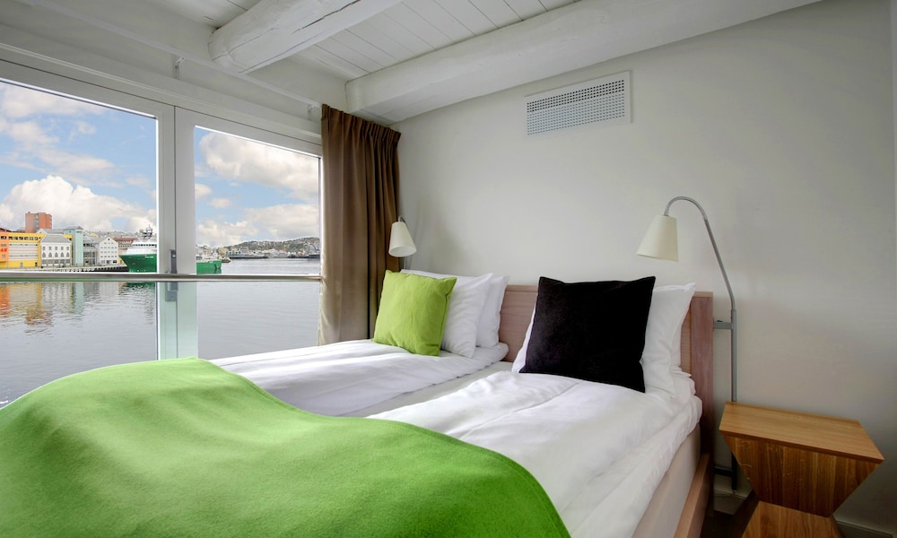 Thon Hotel Kristiansund 11/48