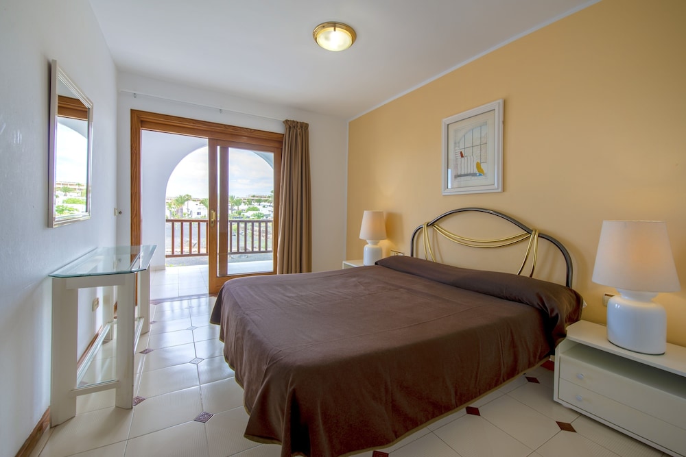 2 BEDROOMS, APARTMENT