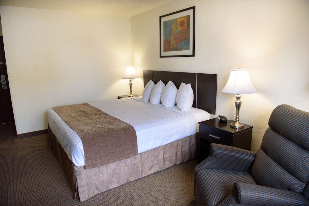 Americas Best Value Inn New Paltz 14/36