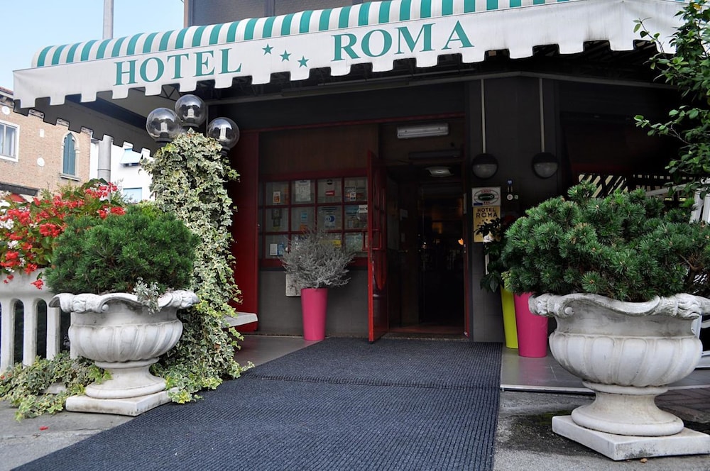 Hotel Roma 2/26