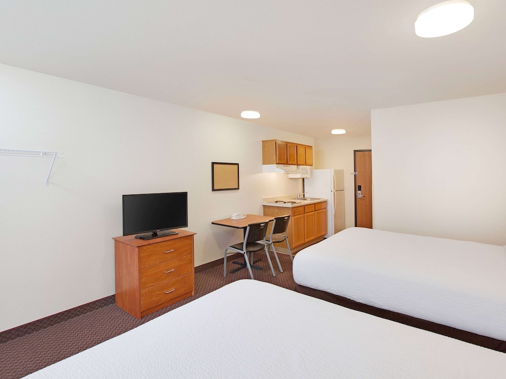 Studio 6 Extended Stay El Paso East TX 16/54