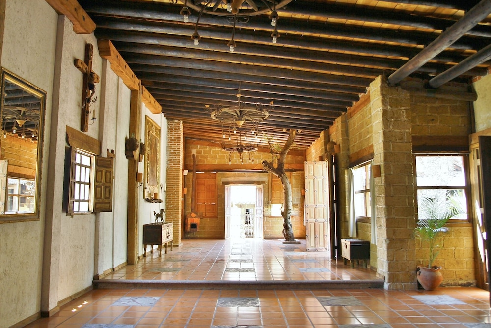 Hacienda Don Juan 42/43