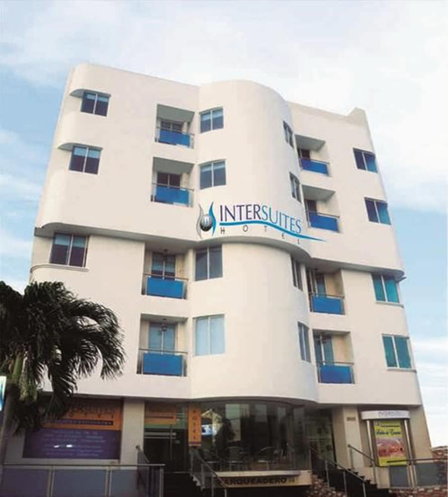 HOTEL INTERSUITES 1/21