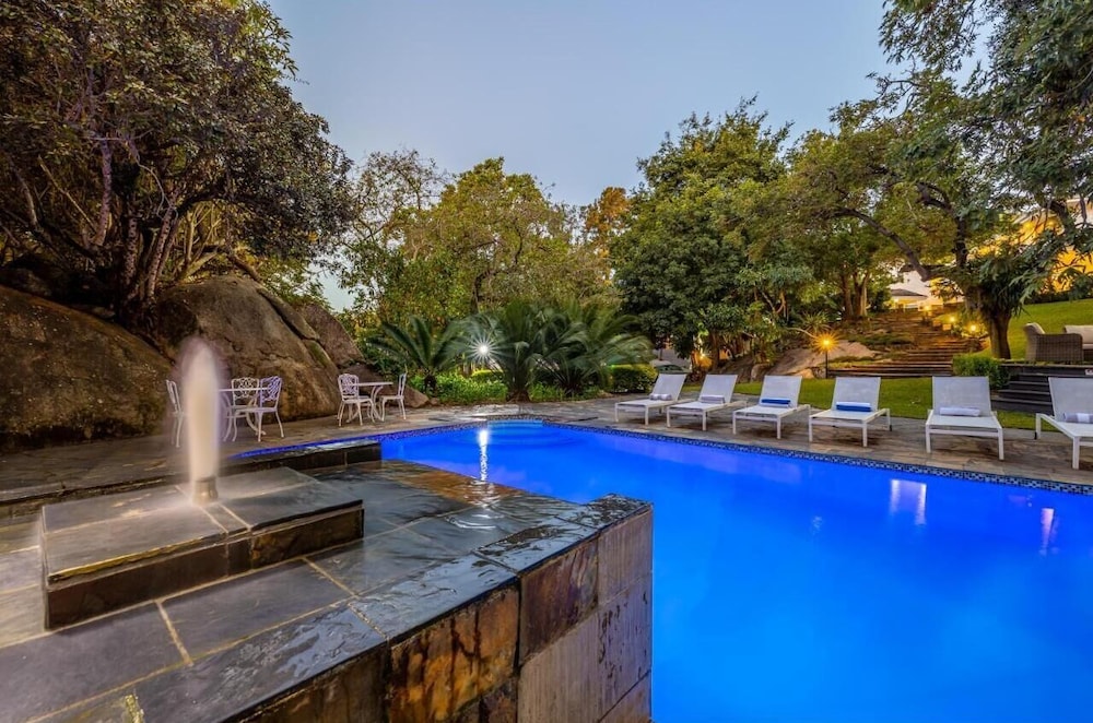 Sheppard Boutique Guesthouse 26/50
