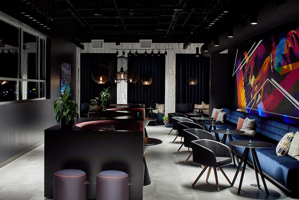 Aloft Chattanooga Hamilton Place 50/62