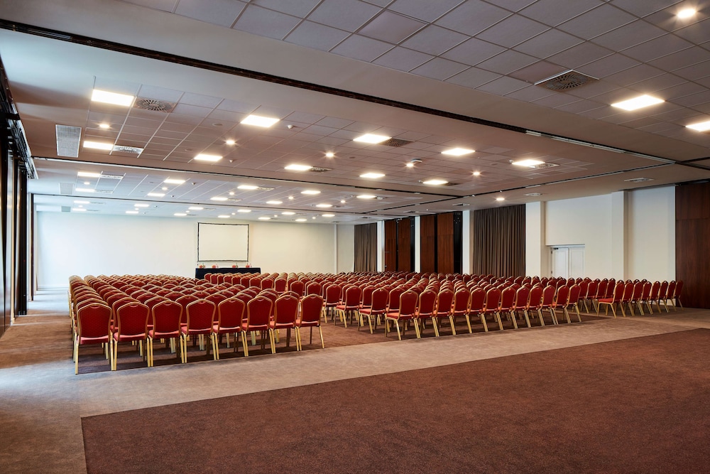 Tivoli Carvoeiro Hotel 40/50
