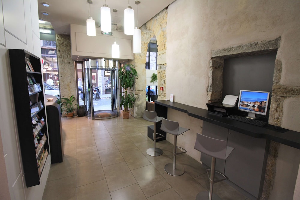 lobby