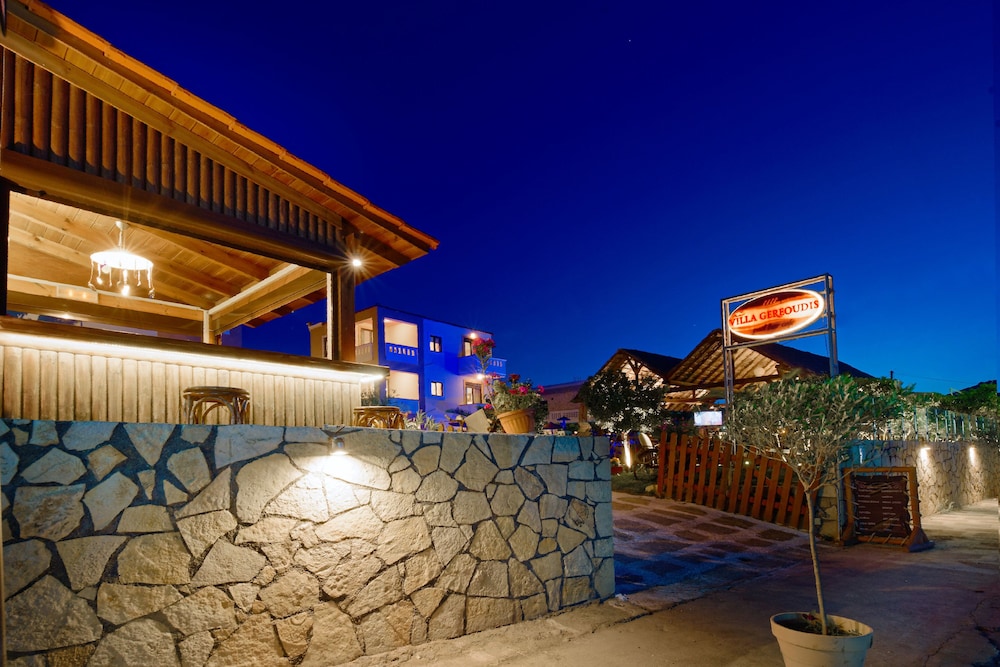 Villa Gereoudis 8/50