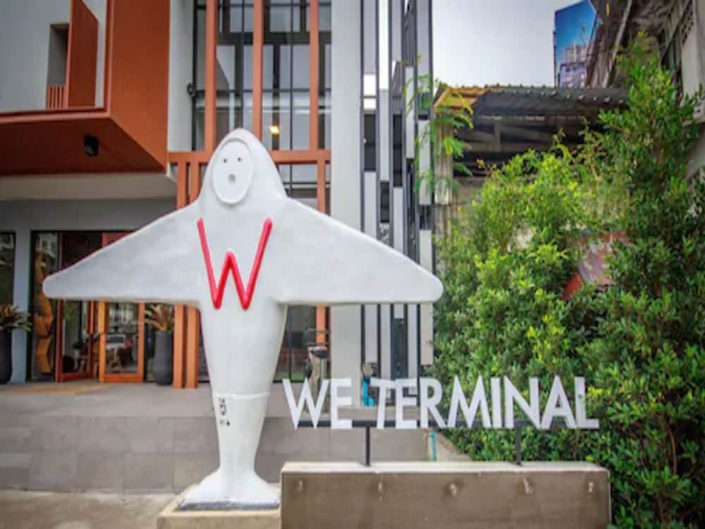 We Terminal Hotel 3/64