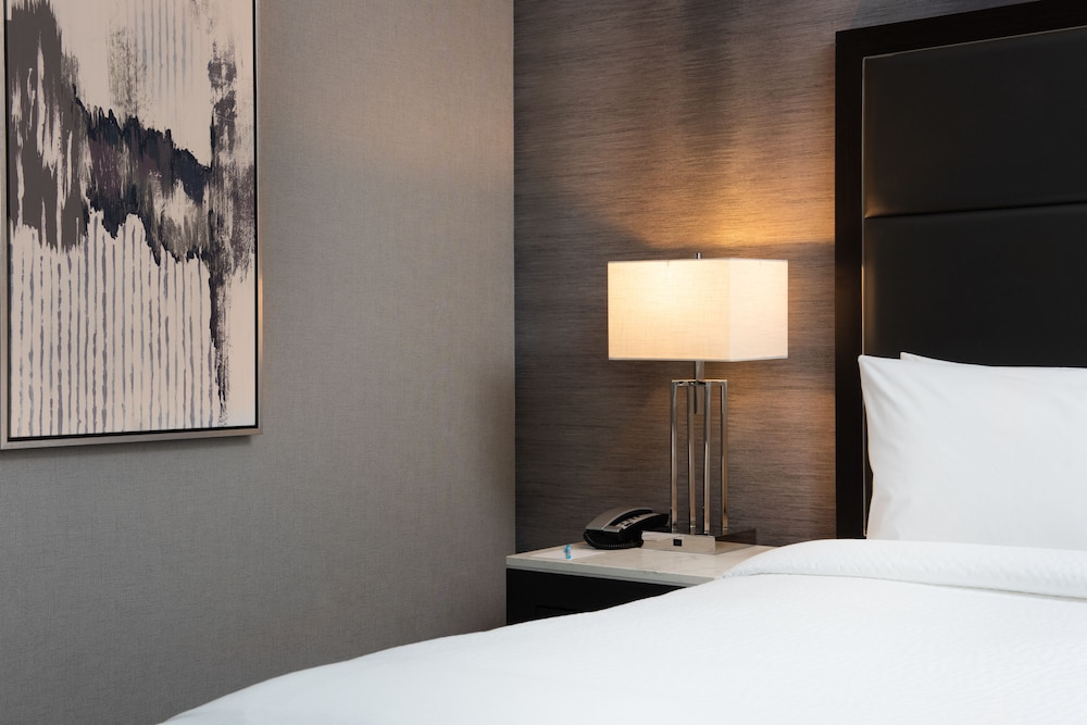 Fairfield Inn Suites Boston Waltham 13/46