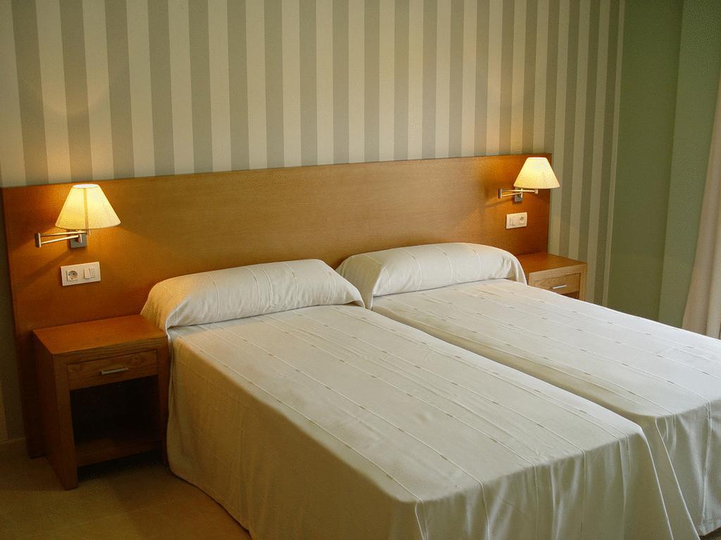 APARTAMENTOS TRISQUEL 4/20