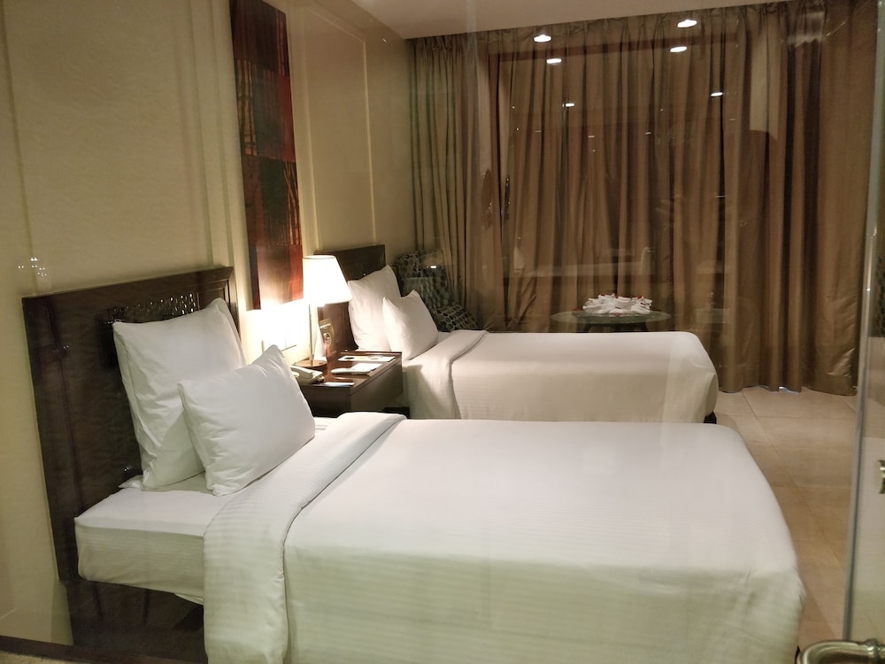 Novotel Imagicaa Khopoli 32/75