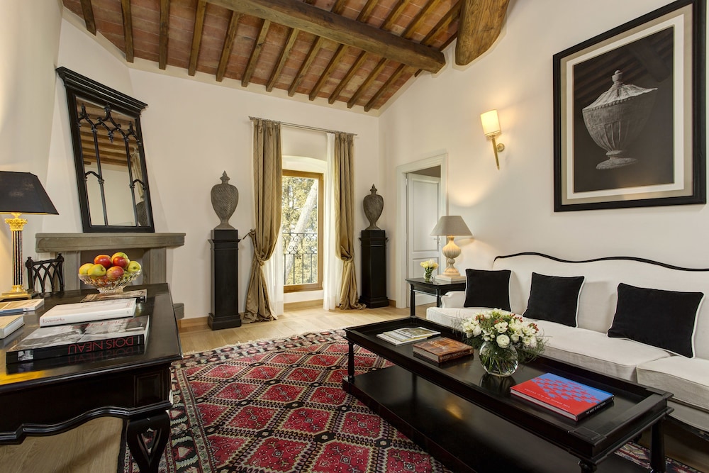 VILLA LE CALVANE 28/50