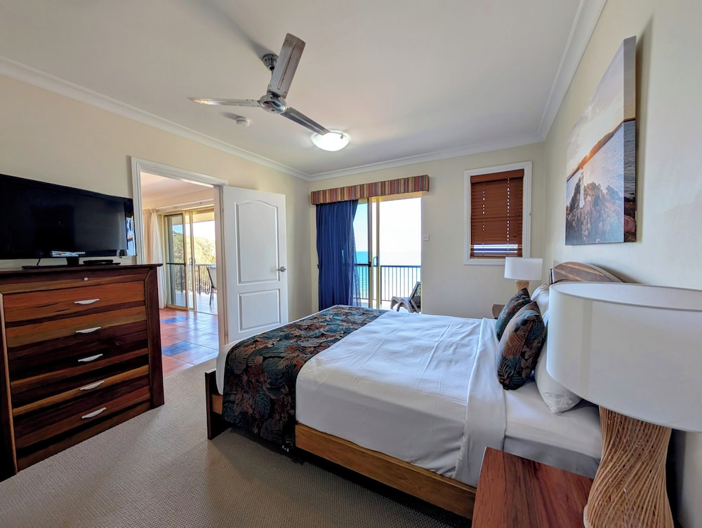Rose Bay Resort 13/70