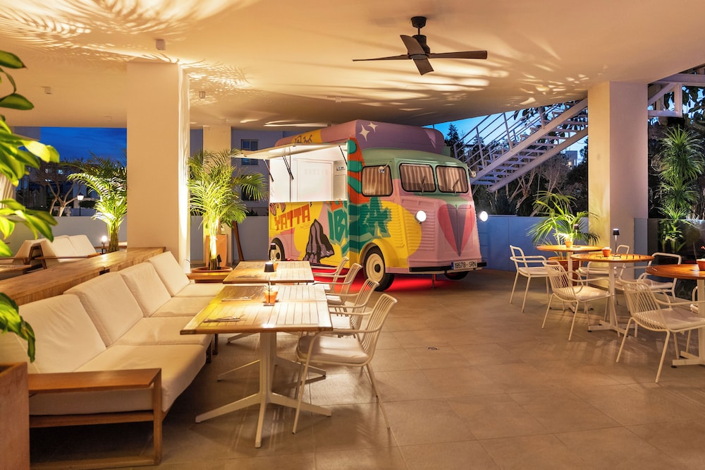 Innside Ibiza 41/64