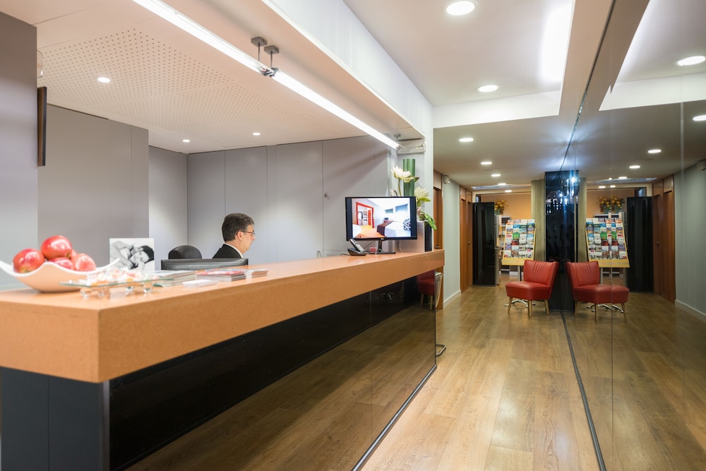 Lobby at Senator Barcelona Apartments, BARCELONA
