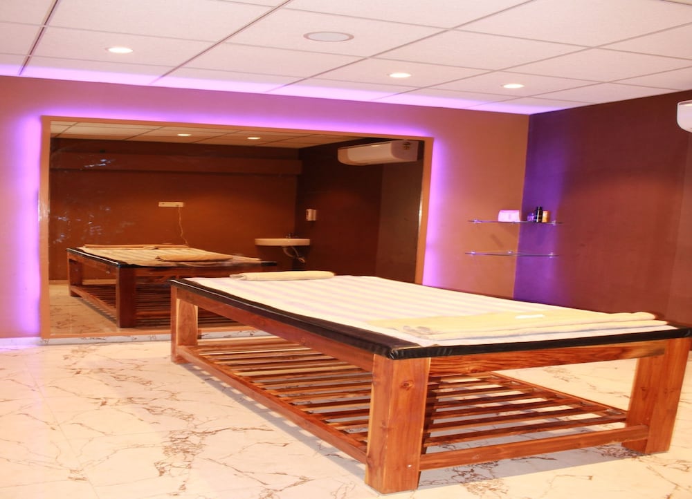 Sarovar Portico Somnath 13/72