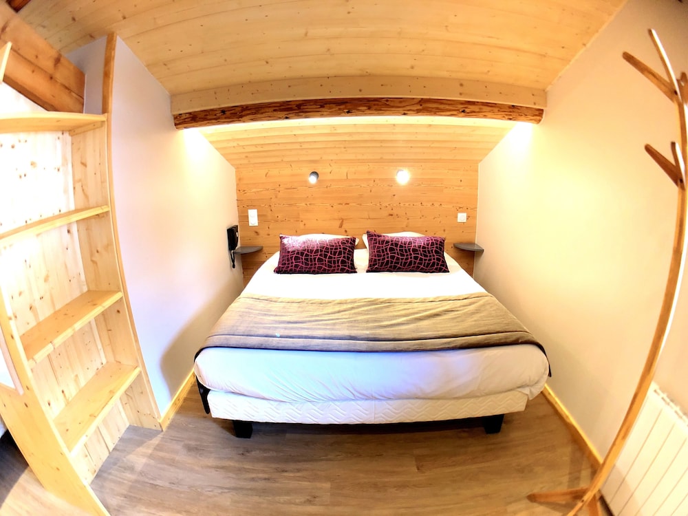 Hotel Le Soly Varnay 20/68