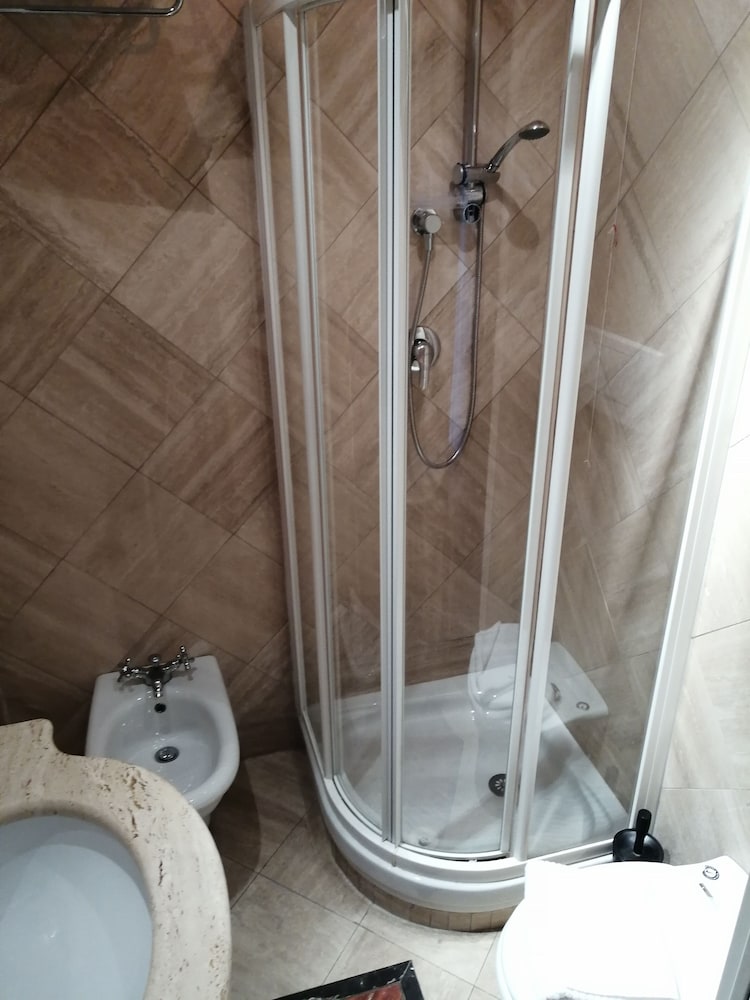 COLOSSEO STUDIO SUITES 16/17