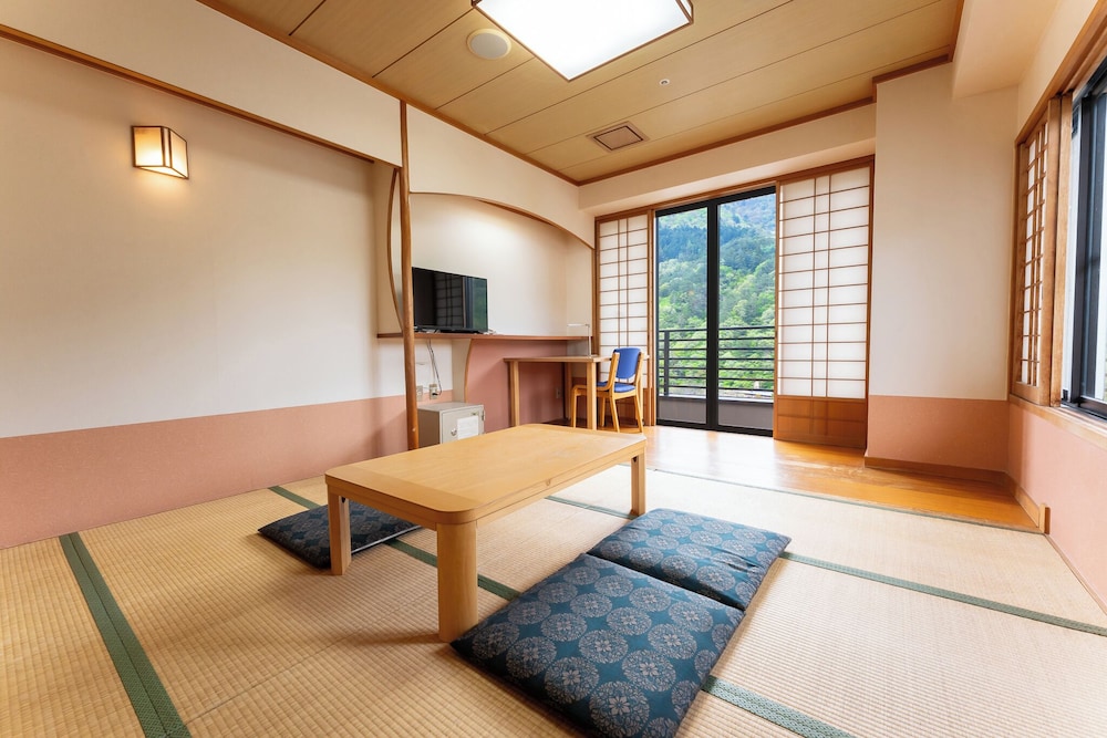 Shiobara Onsen Yashio Lodge 29/42
