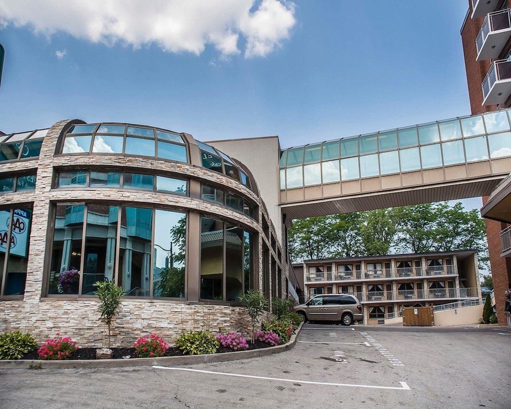 Quality Hotel Fallsview Cascade photo3
