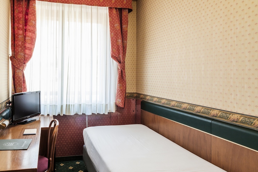 Hotel Des Etrangers 22/41