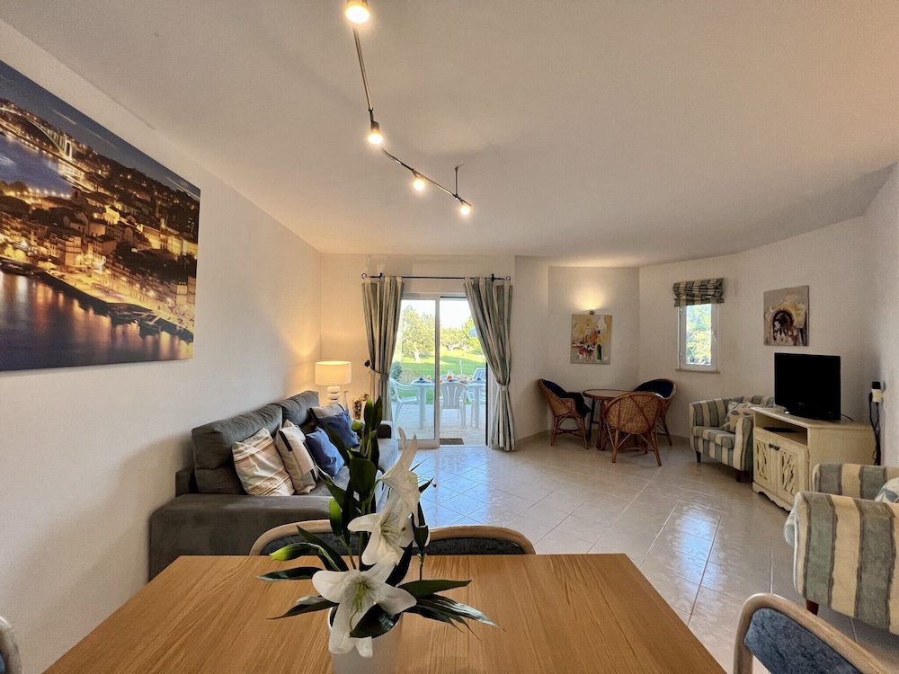 Balaia Golf Village 77/94