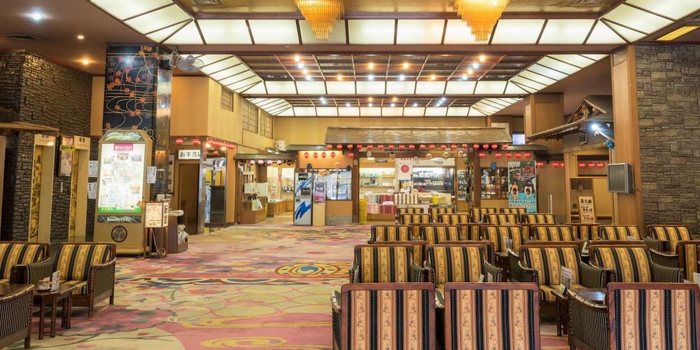 Awara Grand Hotel 26/34