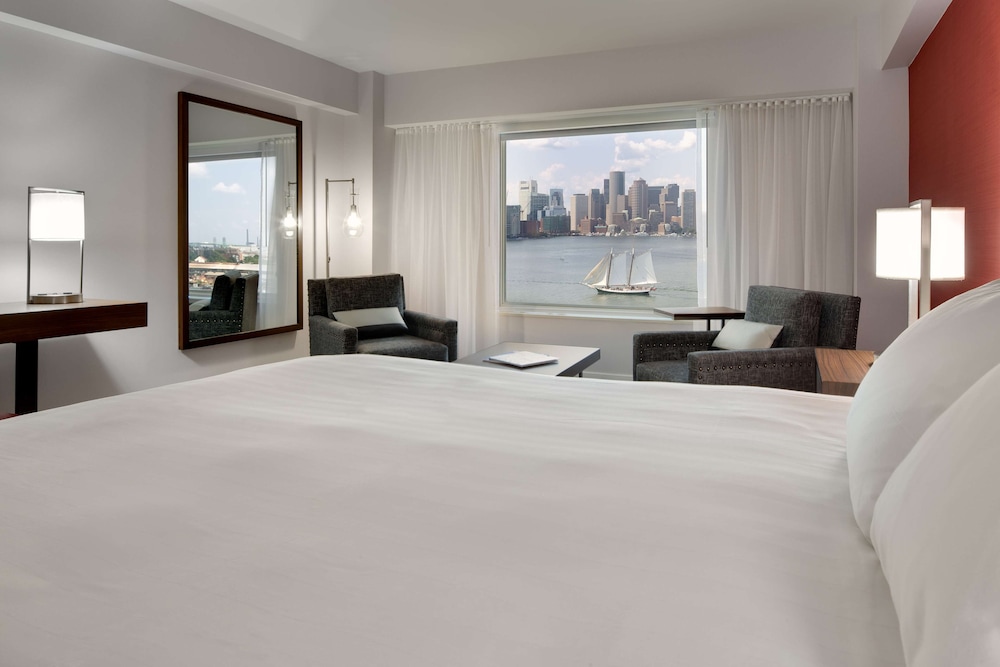 Hyatt Regency Boston Harbor 17/72