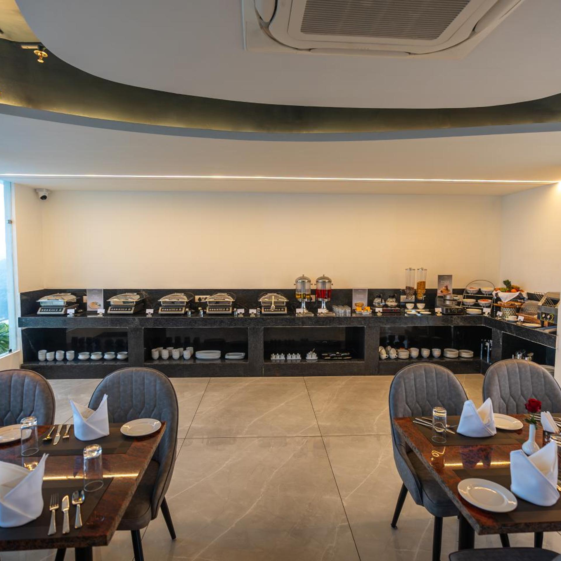 Clarks Inn Express Ayodhya 19/28