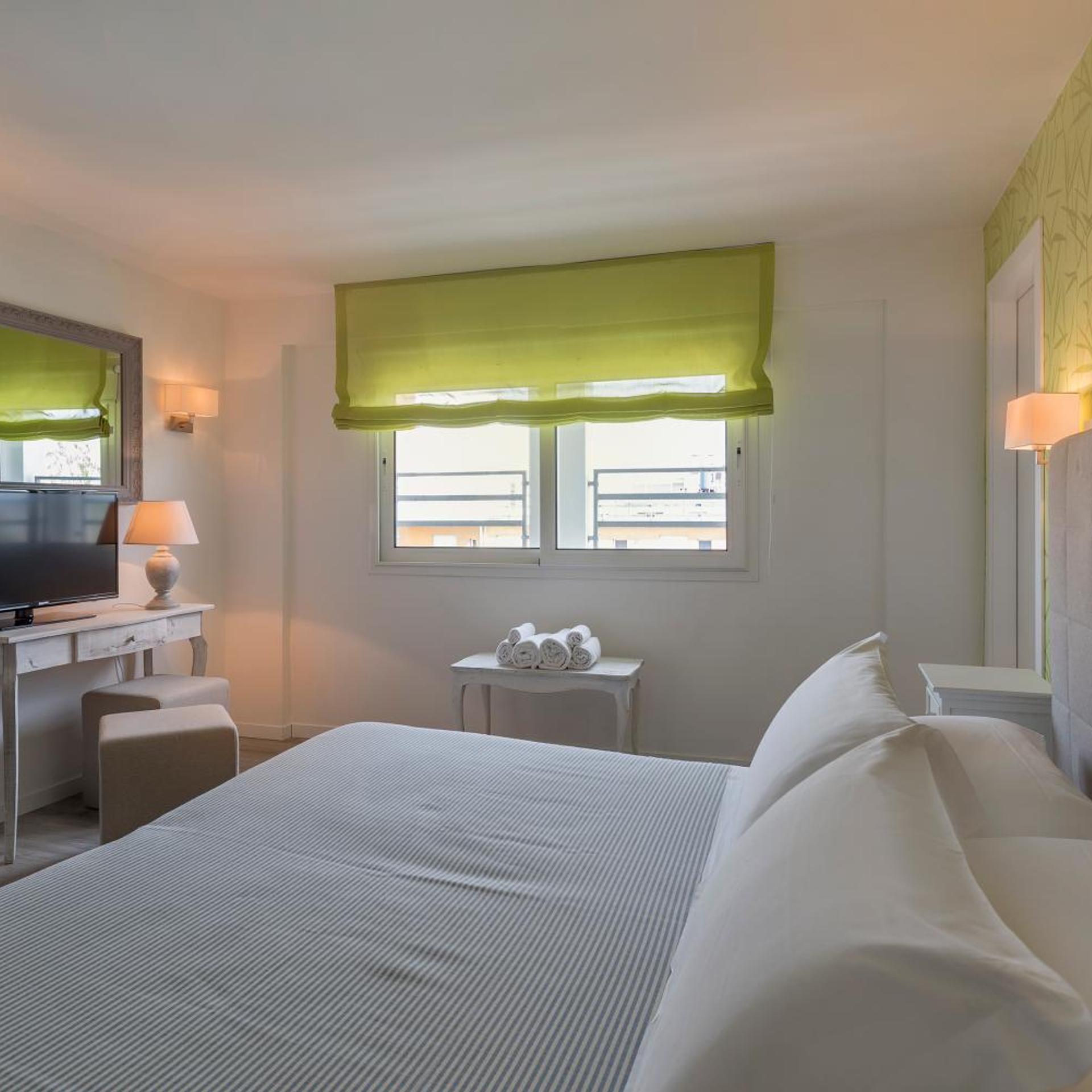 Hotel Corona 14/50