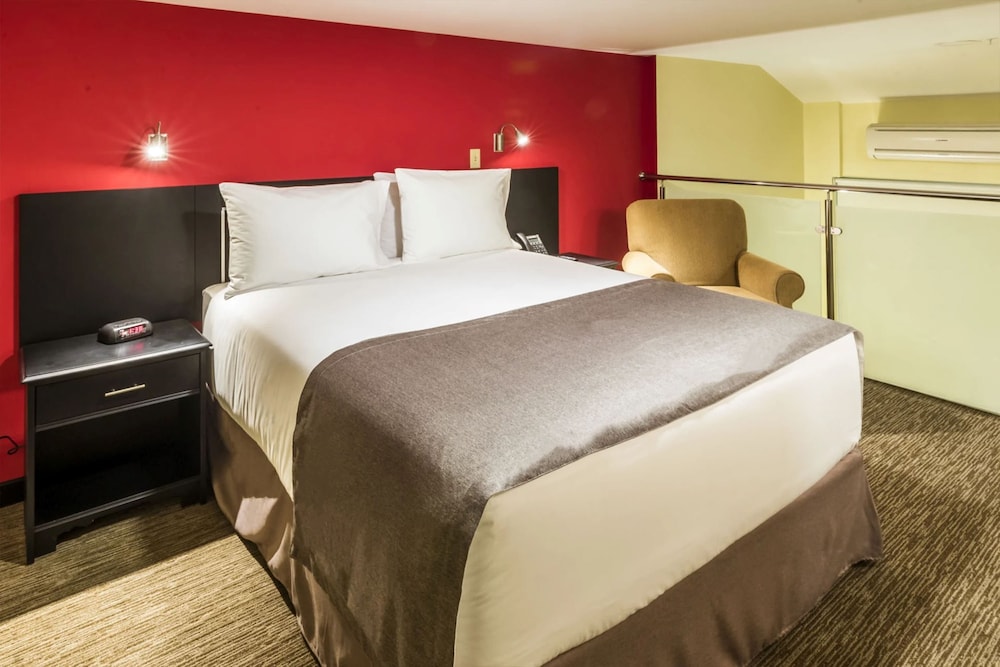 Urban Green Hotel & Suites 20/52