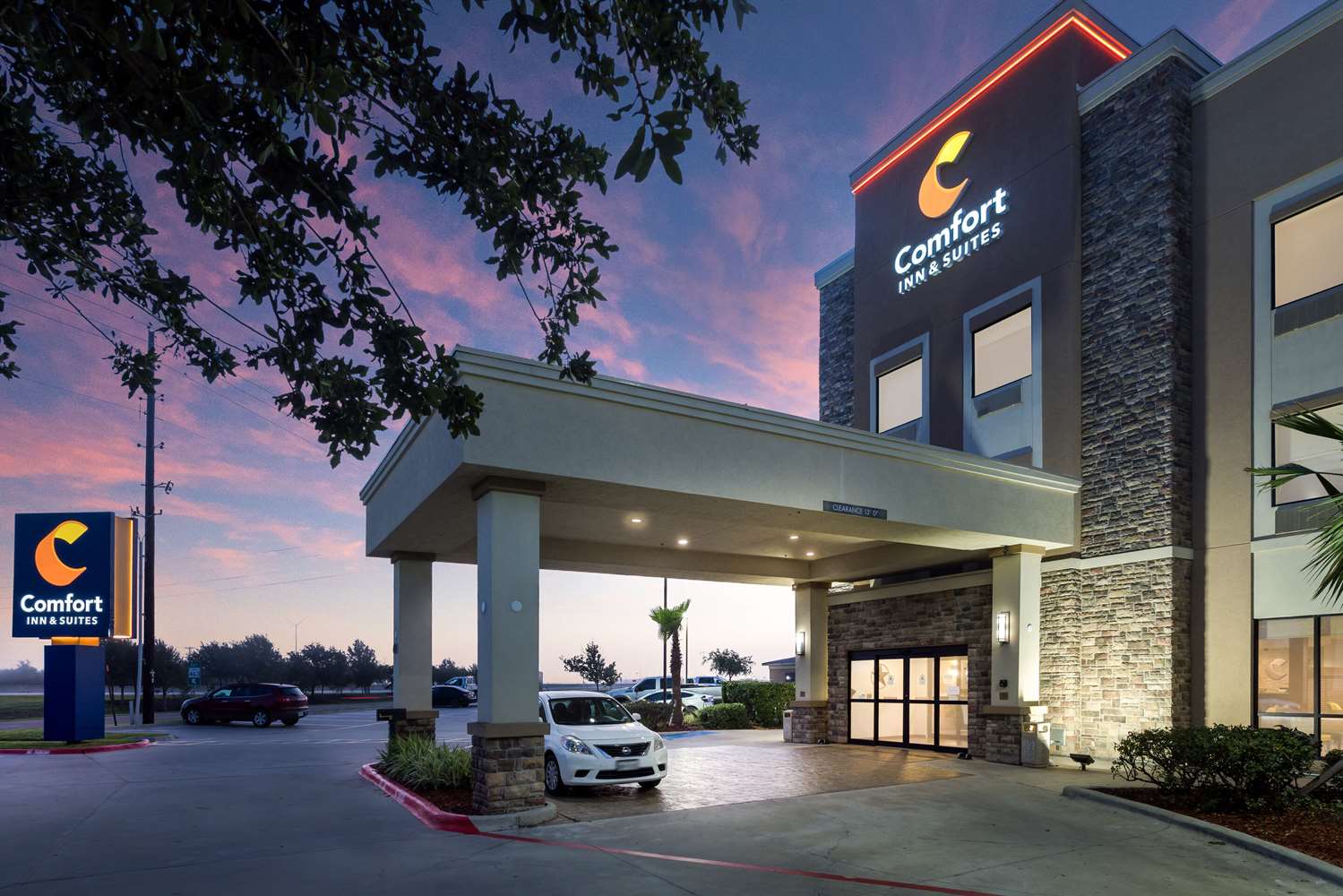 Comfort Inn & Suites Victoria North 41/46